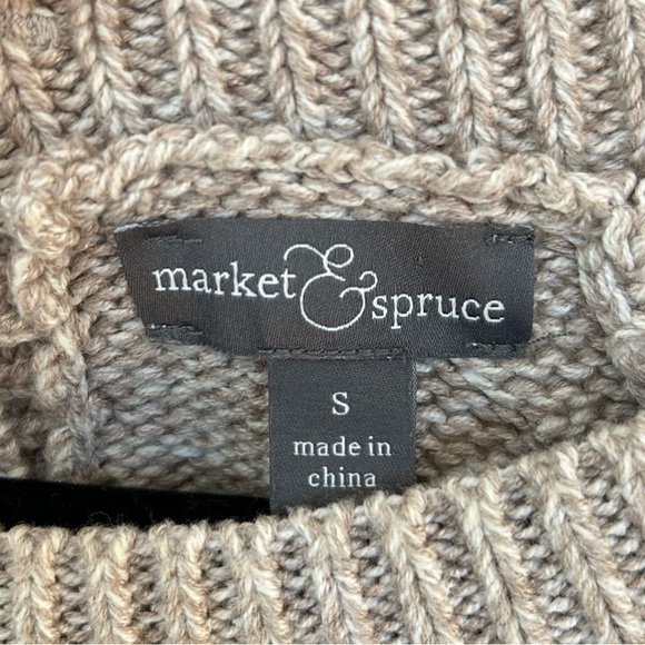 Woman’s beige Market and Spruce Size Small Sweater with buttons down the back - Picture 3 of 5
